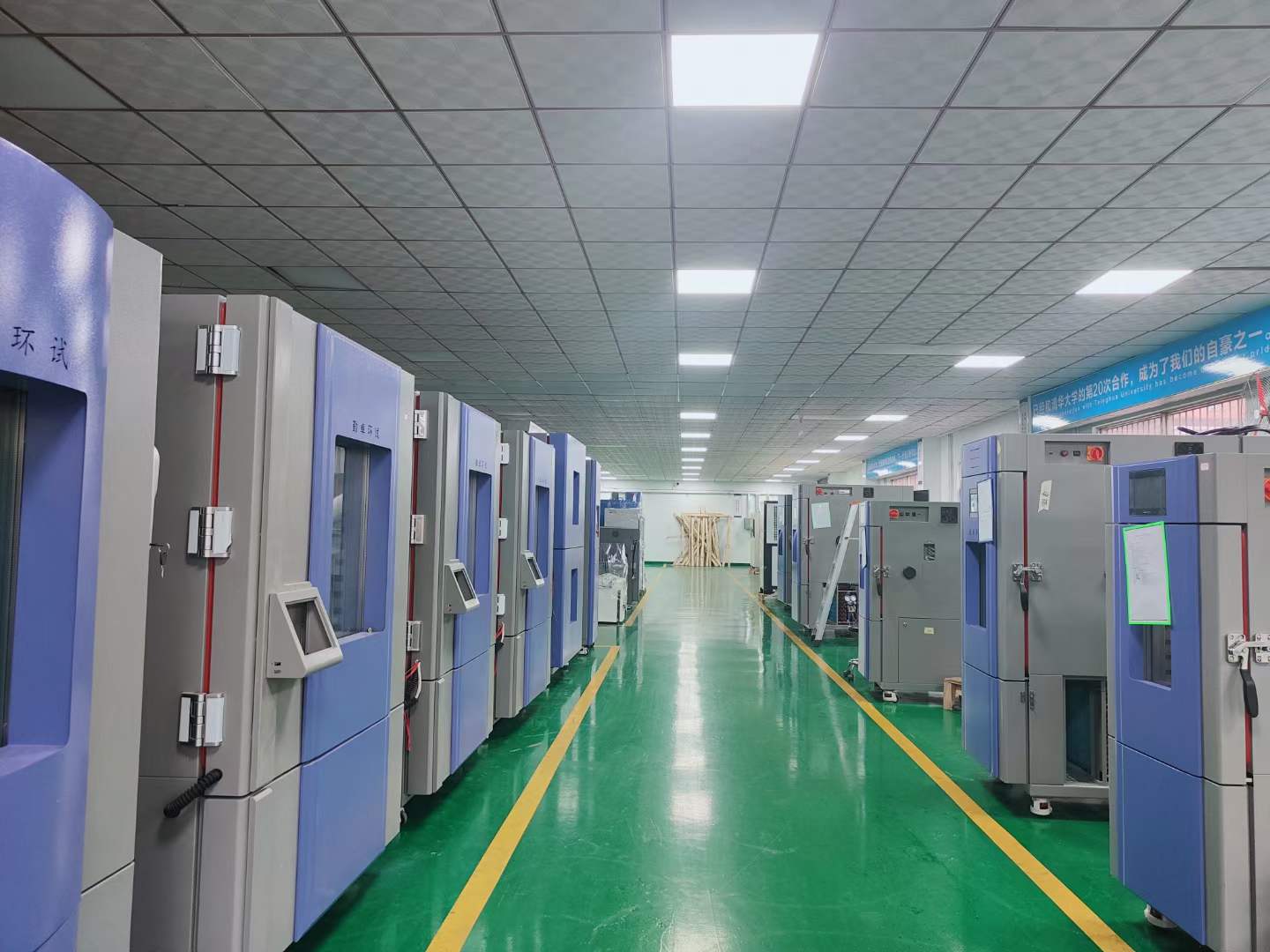 可（kě）編程溫濕度循環檢測機